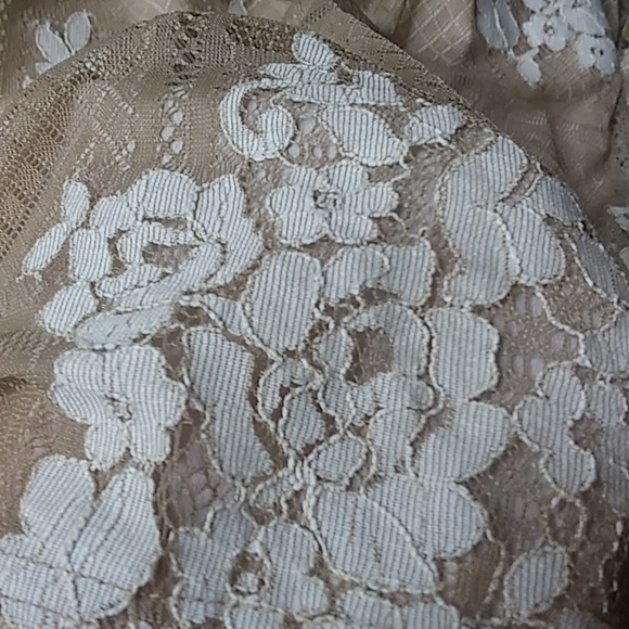 NWT Missguided Ruffle Floral Lace Mini Dress. Size 6 - Picture 17 of 17